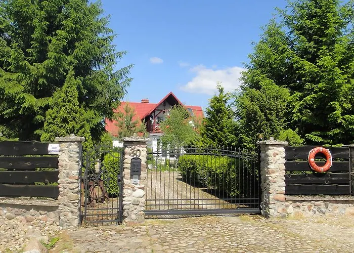 Kapitanskie Gniazdo ホームステイ ツァプリネク